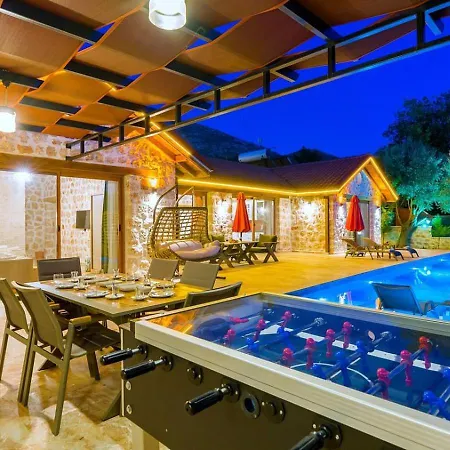 Uezuemlue 2 Bedroom Secluded With Private Pool Hot Tub * 卡尔坎