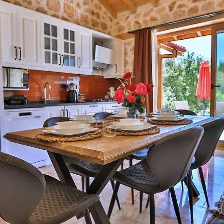 Uezuemlue 2 Bedroom Secluded With Private Pool Hot Tub 别墅