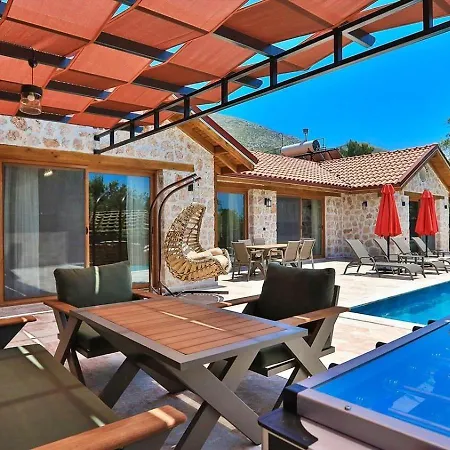 Uezuemlue 2 Bedroom Secluded With Private Pool Hot Tub 别墅 卡尔坎