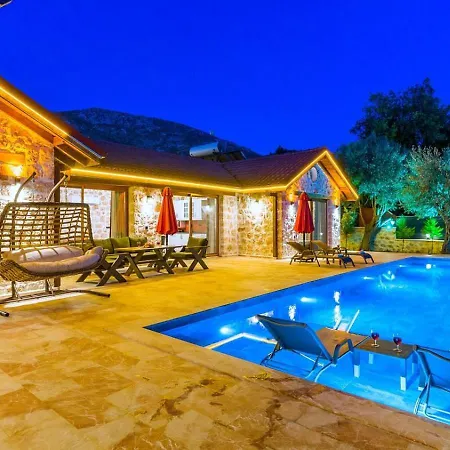 Uezuemlue 2 Bedroom Secluded With Private Pool Hot Tub 别墅 卡尔坎