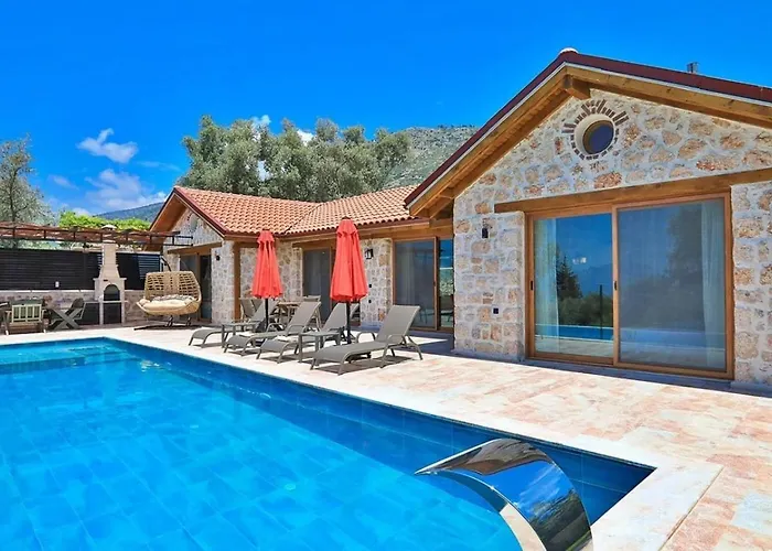 فيلة Uezuemlue 2 Bedroom Secluded With Private Pool Hot Tub *