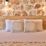 Вилла Uezuemlue 2 Bedroom Secluded With Private Pool Hot Tub