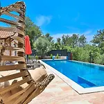 Вилла Uezuemlue 2 Bedroom Secluded With Private Pool Hot Tub *