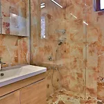 Uezuemlue 2 Bedroom Secluded With Private Pool Hot Tub *