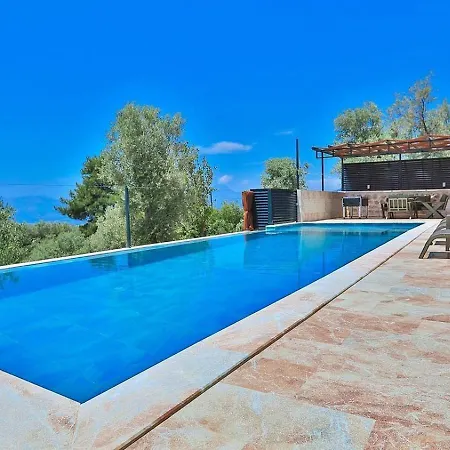 Uezuemlue 2 Bedroom Secluded With Private Pool Hot Tub Villa Kalkan