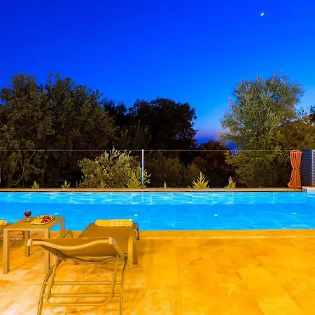 Uezuemlue 2 Bedroom Secluded With Private Pool Hot Tub Villa Kalkan