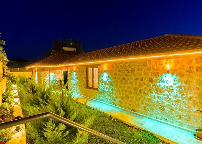 Villa Uezuemlue 2 Bedroom Secluded With Private Pool Hot Tub Kalkan